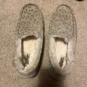Women’s cheetah slippers